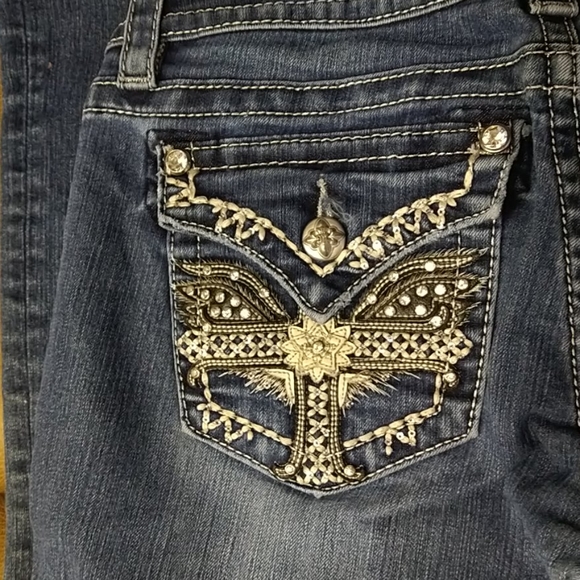 Miss Me Jeans - Picture 3 of 8